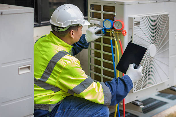 Professional Hvac technician working in Newtown, PA